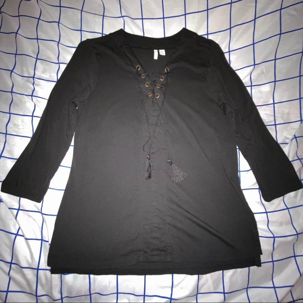 Black shirt